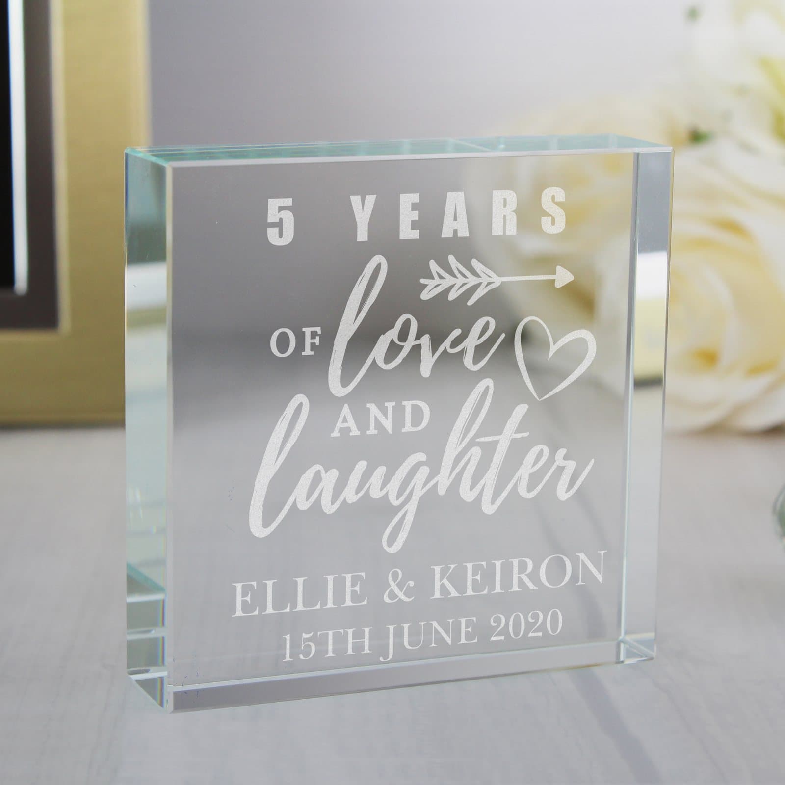 Arrow anniversary crystal token personalised with three lines of text