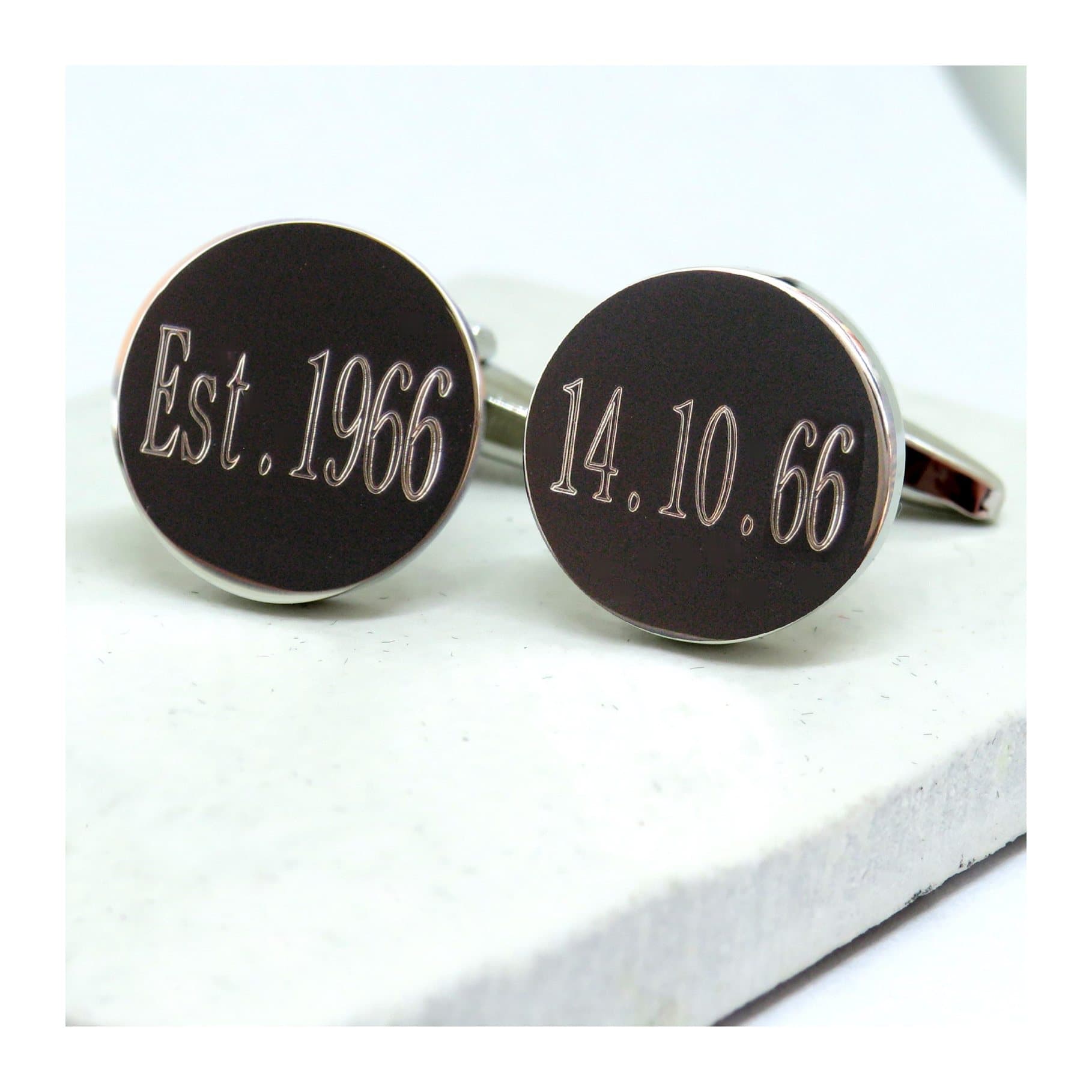 Round silver-coloured personalised cufflinks with engraving