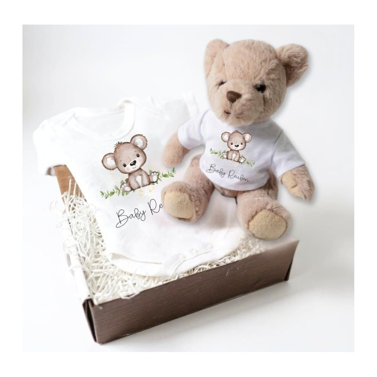 Bear baby gift box with a teddy bear and a baby vest with a name