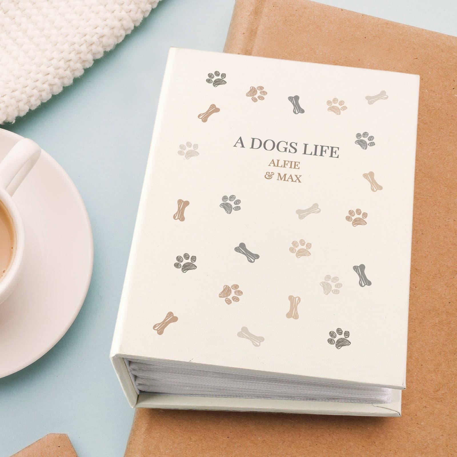 Dog-themed 6x4 photo album with personalised name and message
