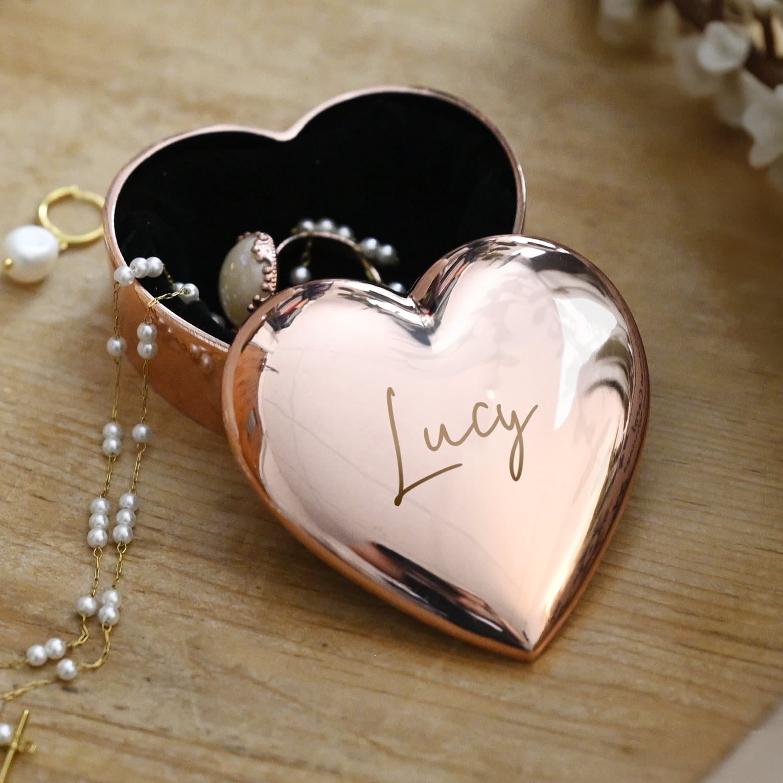 Rose gold heart shaped trinket box