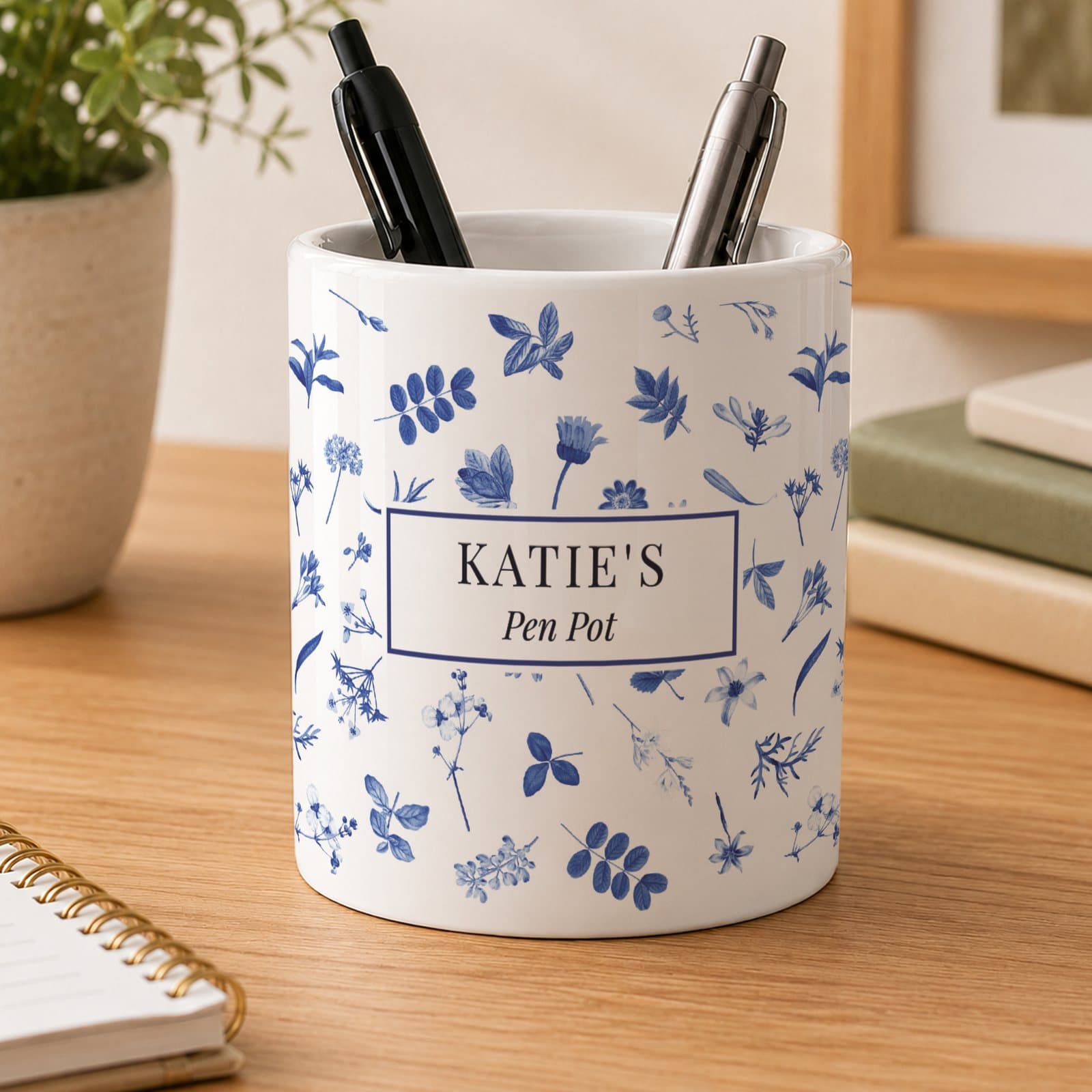 Ceramic floral storage pot with a floral design and personalised text