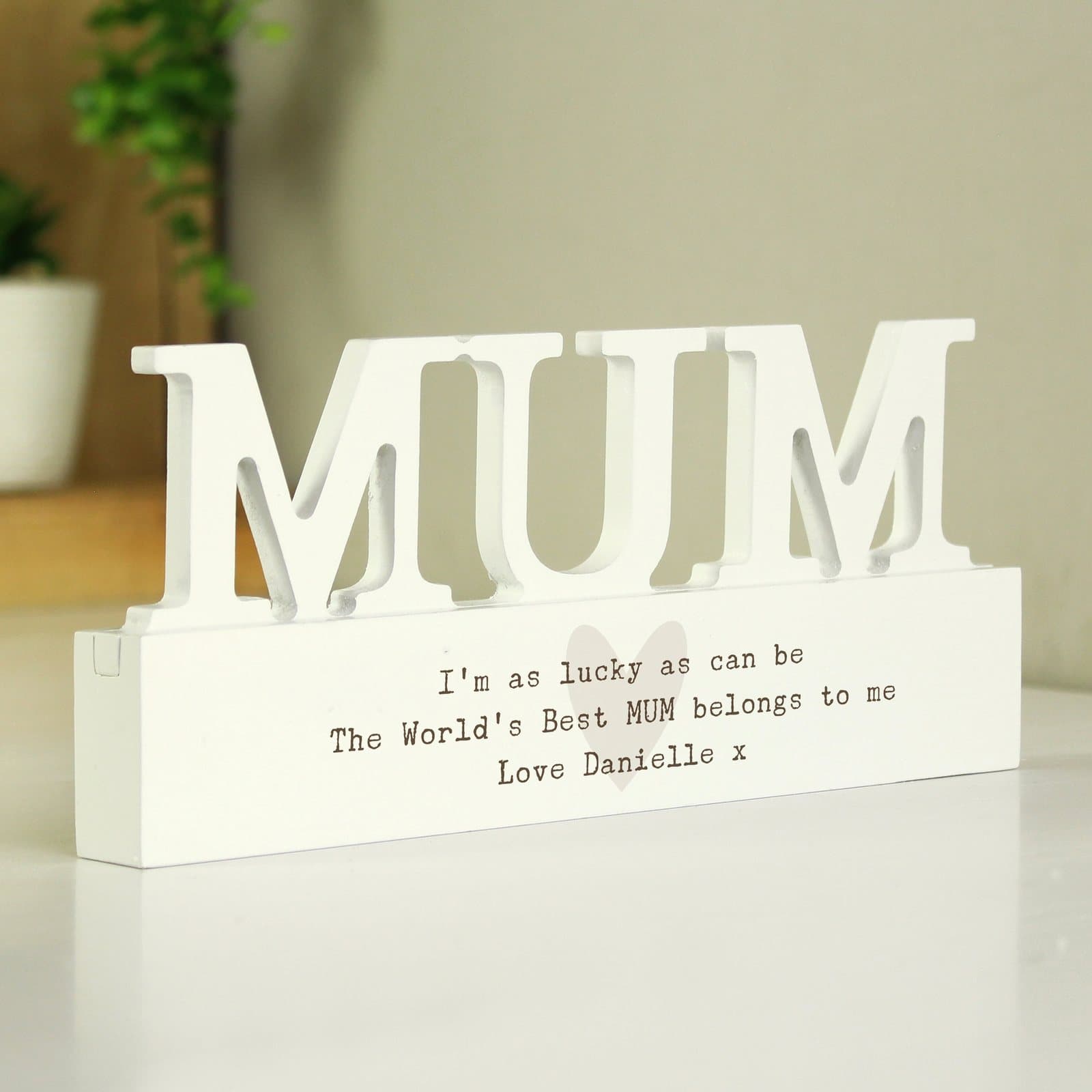 Wooden heart ornament plaque with three lines of personalised text for mum
