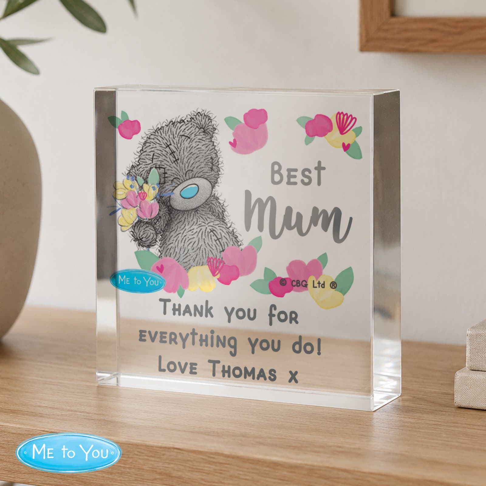 Personalised Me to You Lovely Mum crystal token with a Tatty Teddy motif