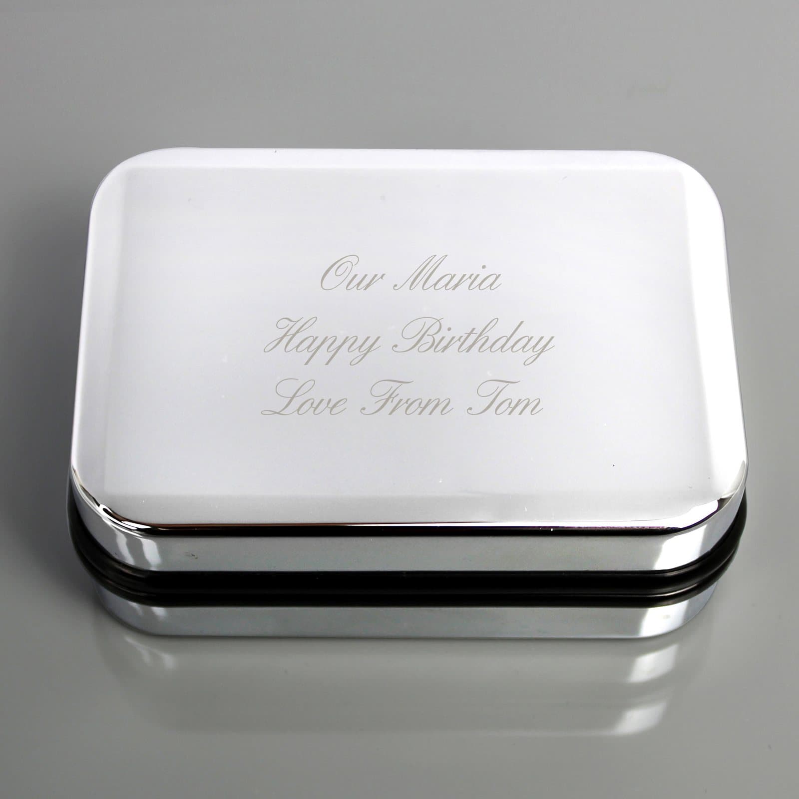 Personalised necklace gift box with a custom message