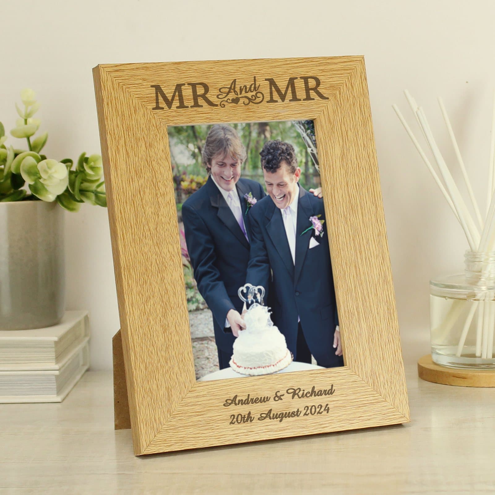 Oak finish Mr & Mr photo frame with a two-line message at the bottom
