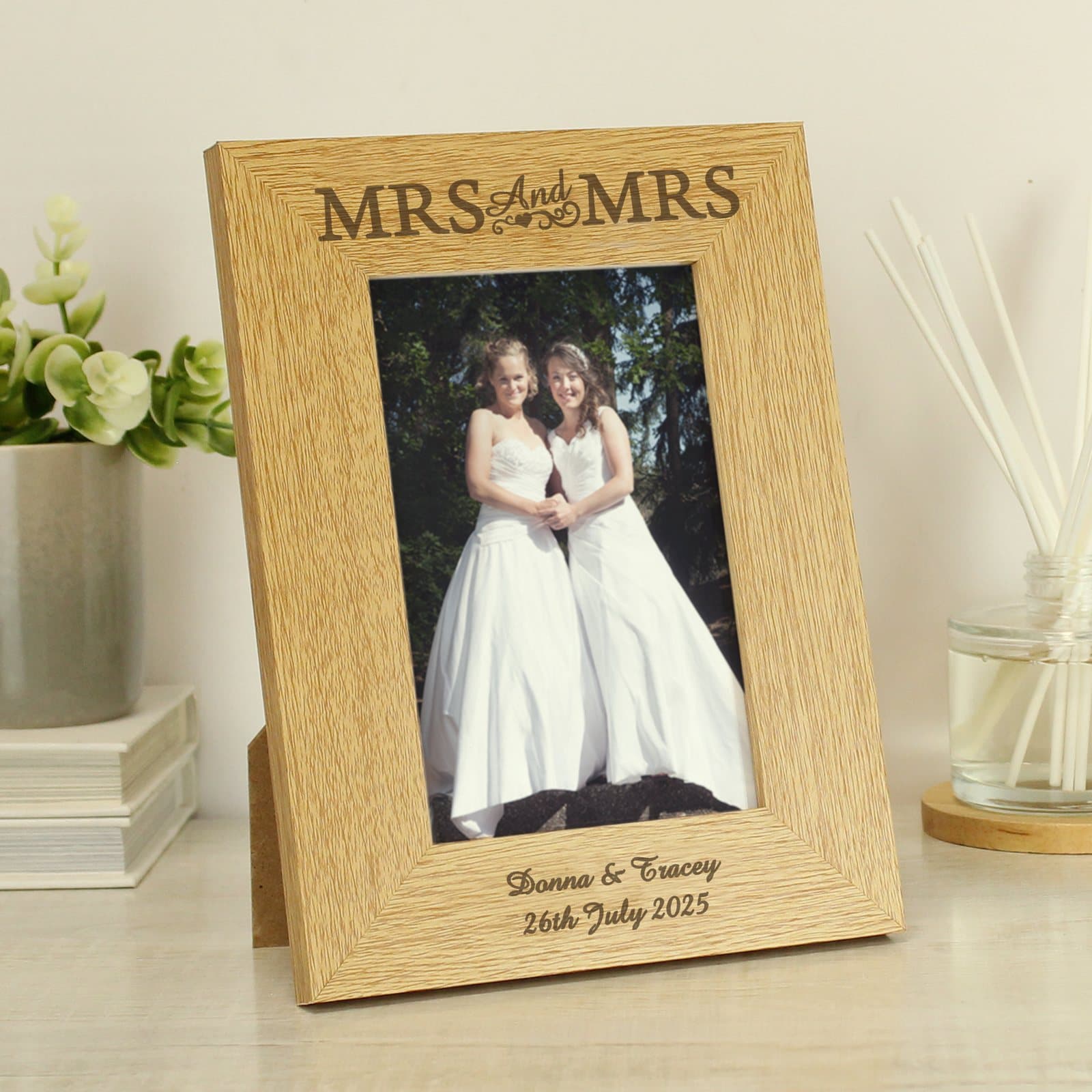 Oak veneer Mrs & Mrs photo frame with space for a 4x6 inch photo