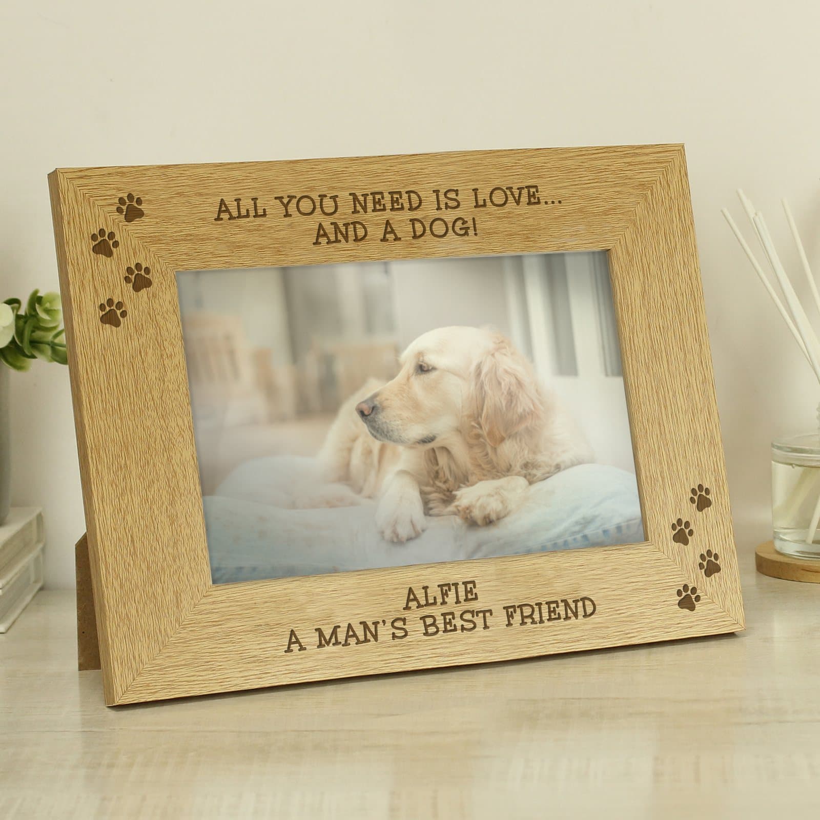 Oak veneer pet photo frame for a 6x4 inch landscape photo with lines of text