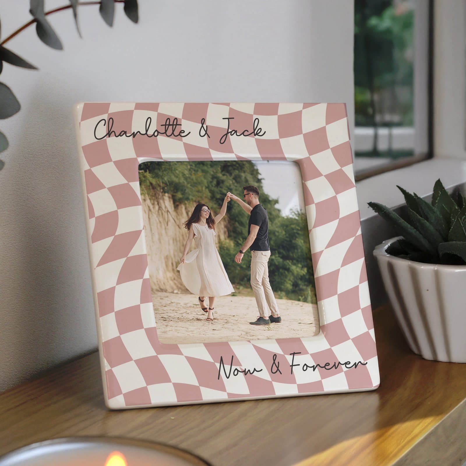 Pink checkerboard ceramic 4x4 photo frame