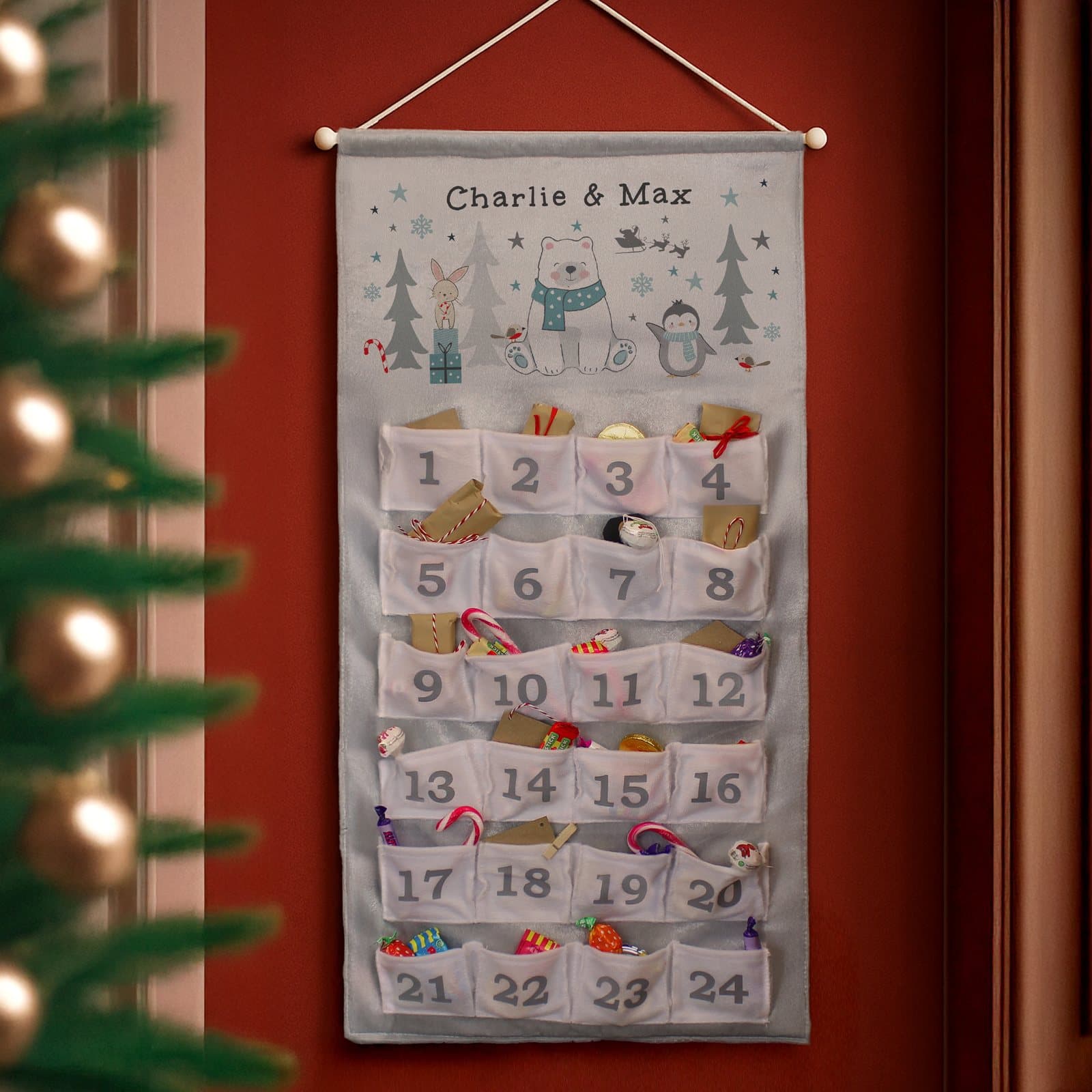 Polar bear advent calendar with 24 pockets