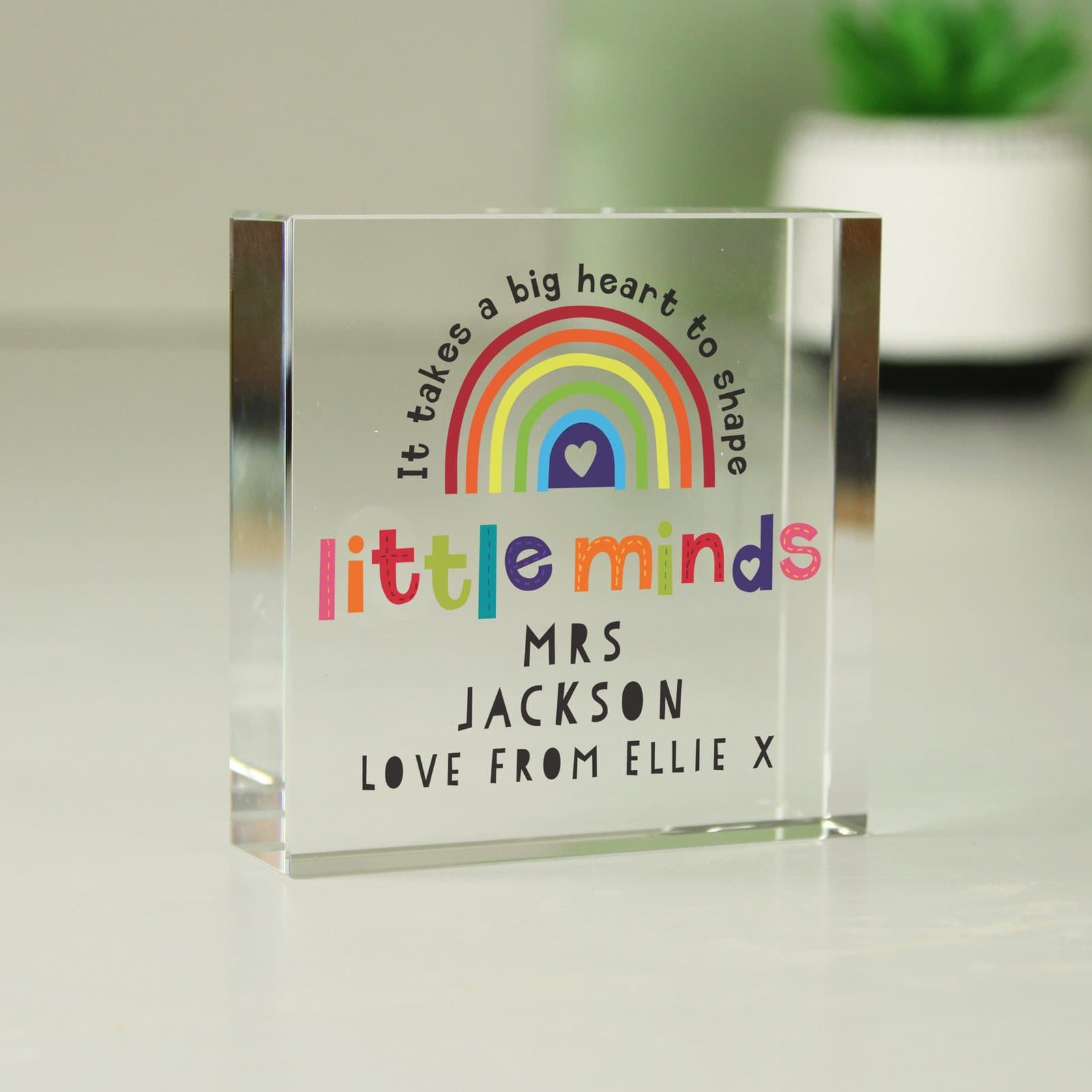 Glass crystal token for teachers with a black gift box
