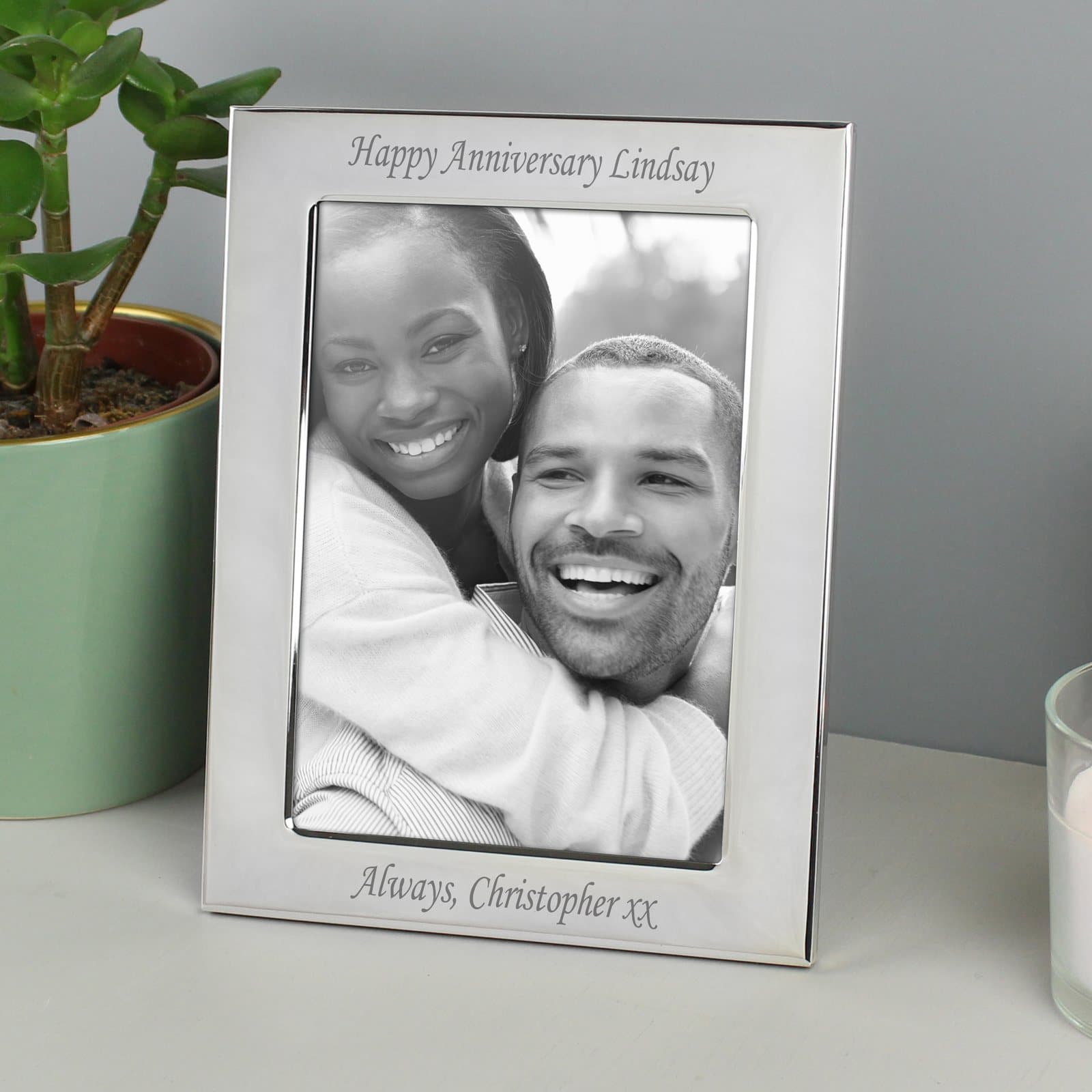 Silver plated 6x4 photo frame with personalised text above and below