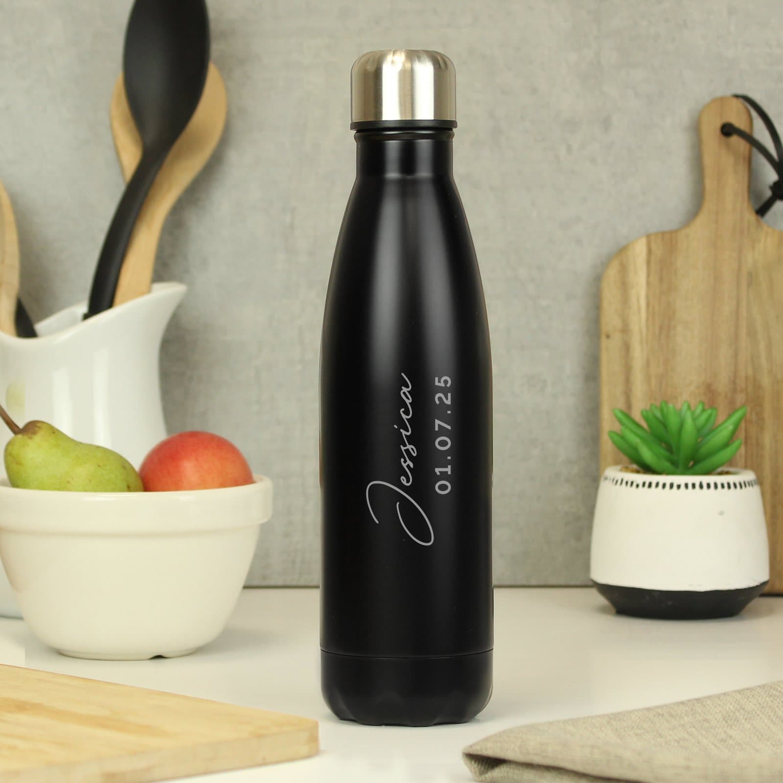 Personalised matte insulated drinks bottle in black or pink
