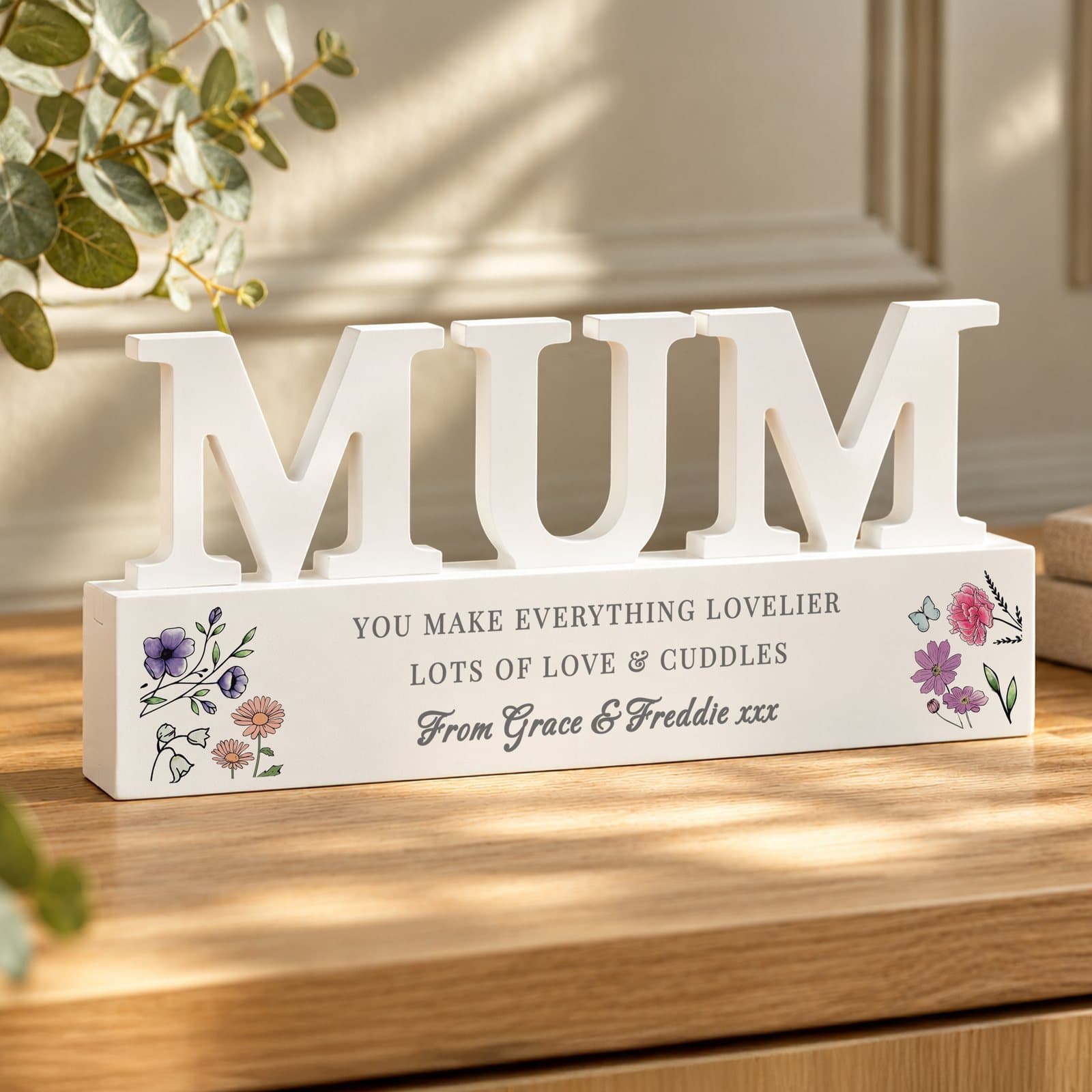 Wooden mum ornament with wildflower illustrations and three personalised lines